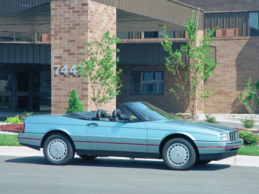  Cadillac Allante 1990 года  (фото 4 из 8)